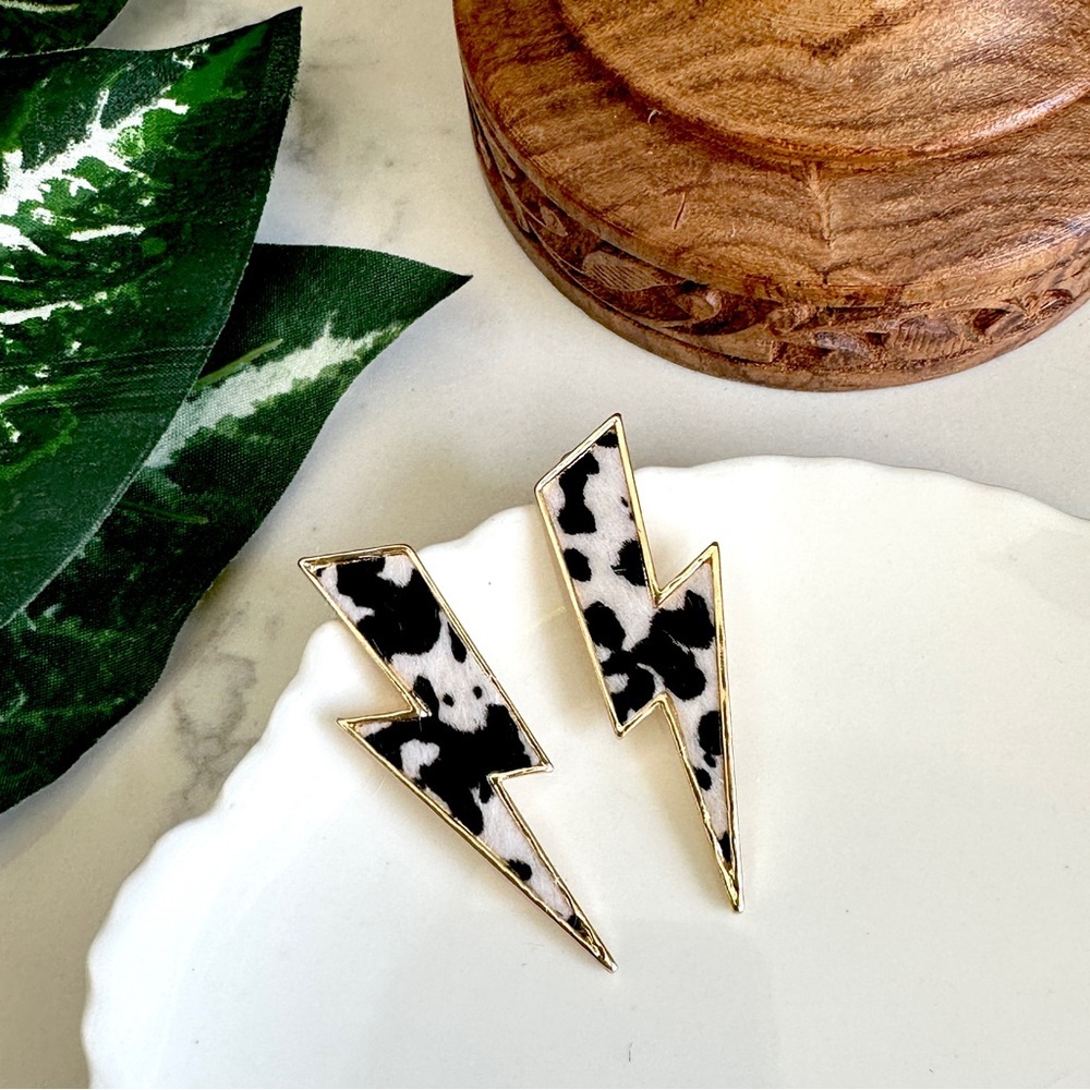 2/$30🌵 Cow Print Lightning Bolt Gold Tone Earrings Stud Western Jewelry NEW